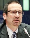 Fidesz-MdEP: Ungarn wird vor Ostern neue Verfassung haben